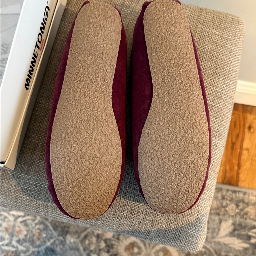 Minnetonka Women's Moccasins in Bordeaux with Brown Leather Accents - Picture 3 of 4